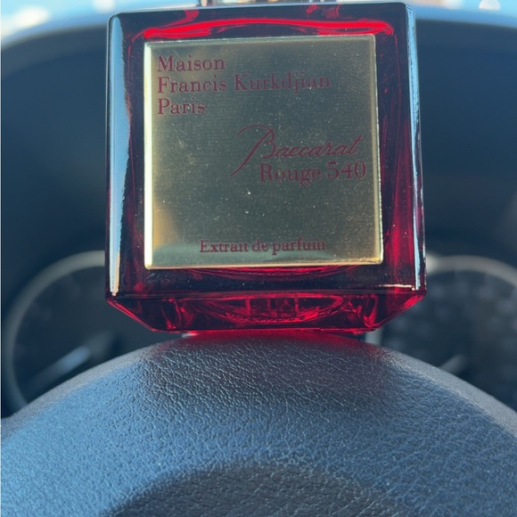 Baccarat Rouge 540 Extrait with Gold Lettering - Picture 4 of 7